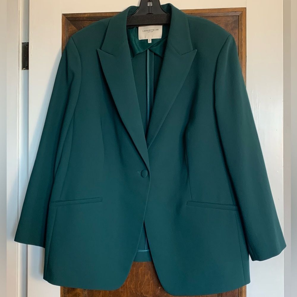 Excellent Condition Lafayette 148 Finesse Crepe Cutaway Blazer Emerald Green 18W